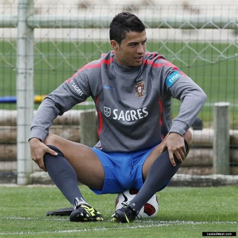 Cristiano Ronaldo Nude Pics, Videos & Leaked *NSFW*!